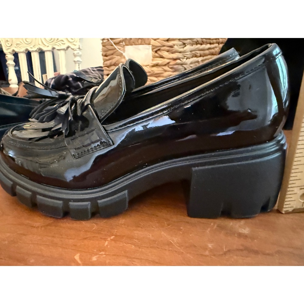 JF JustFab Black Patent Lug Sole Tassel Loafers Women Size 8 Sofia Platform shoe - Picture 8 of 8